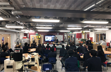 The Rikkyo Robot Club gave a presentation at the Royal Grammar School Guildford.