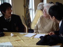 高2 Elmbridge Villageを訪問、御老人達と過ごした充実したひととき