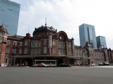 「愛され続ける東京駅」