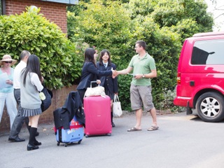 ハーフターム：会話を楽しむイギリス人の文化に接して。