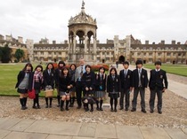 高１アウティング：ガイドツアーとパンティングでCambridgeの町を満喫！