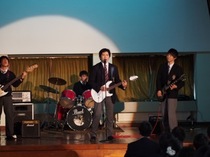 「歌って語って涙した」生徒会主催 高校３年生を送る会。