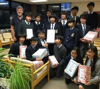 小・中学生：Christmas Shoebox Appeal