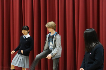 Royal Grammar School との合同演劇企画「From Alice to アリス」〈１月２５日（土）〉
