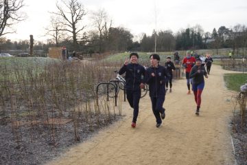 中学３年生と高校２年生全員がCranleigh Parkrunに参加