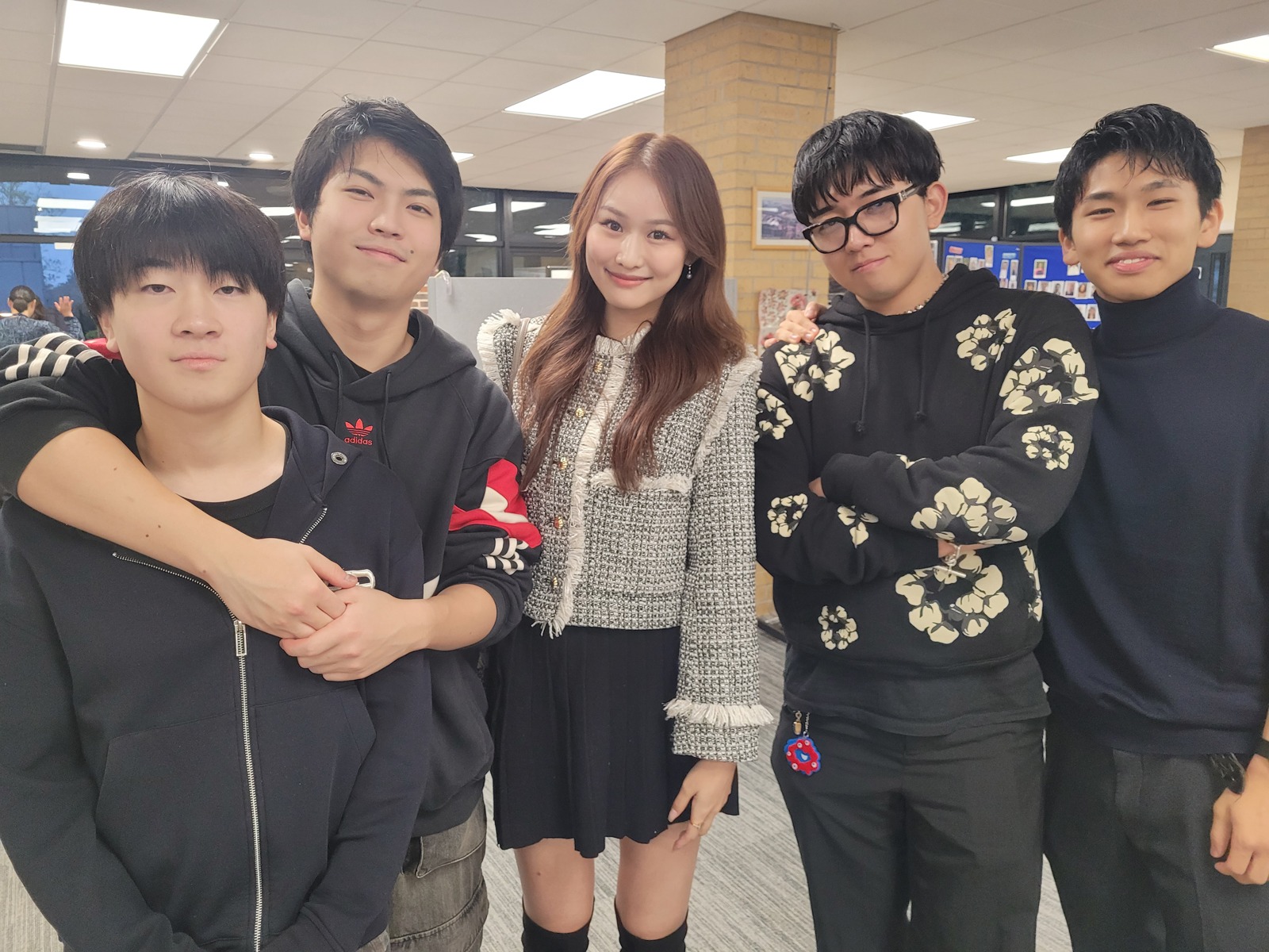 ４６期　林 拓未さん、鵜飼 哲さん、松本 美沙希さん、宇田川 昌範さん、藤野 雄豪さん（10月19日訪問）